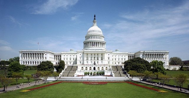 دیدار وزیر دفاع عربستان با دونالد ترامپ