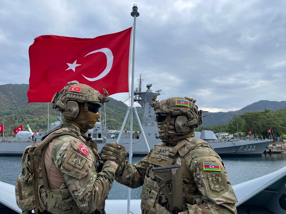 Türkiyə Müdafiə Nazirliyi: Yaxşı gündə də, pis gündə də yanınızdayıq