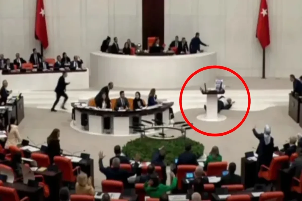 Türkiyəli deputat parlamentdə çıxışı zamanı huşunu itirib