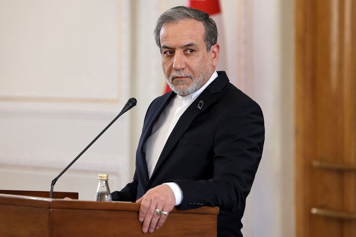 Iran FM warns European powers against ‘strategic mistake’