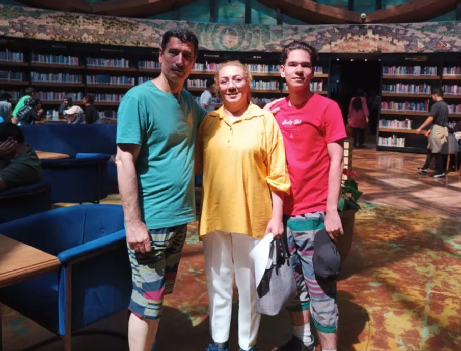 Three members of a family from Sungur were killed by fire from regime forces in the city of Karaj