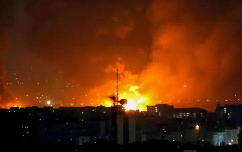 Tehranın Beynəlxalq Hava Limanı bombalandı