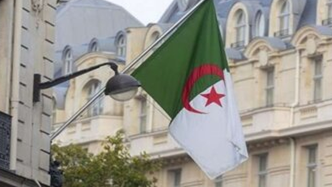 Əlcəzair BƏƏ ilə diplomatik əlaqələri kəsib