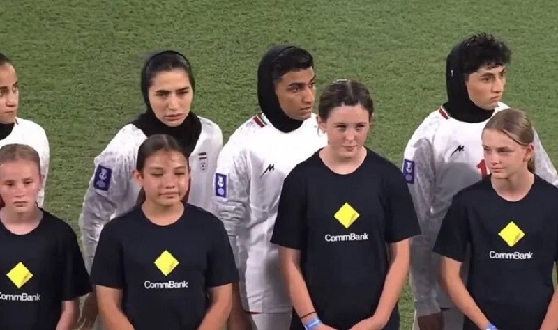 Iranian athletes did not sing the national anthem