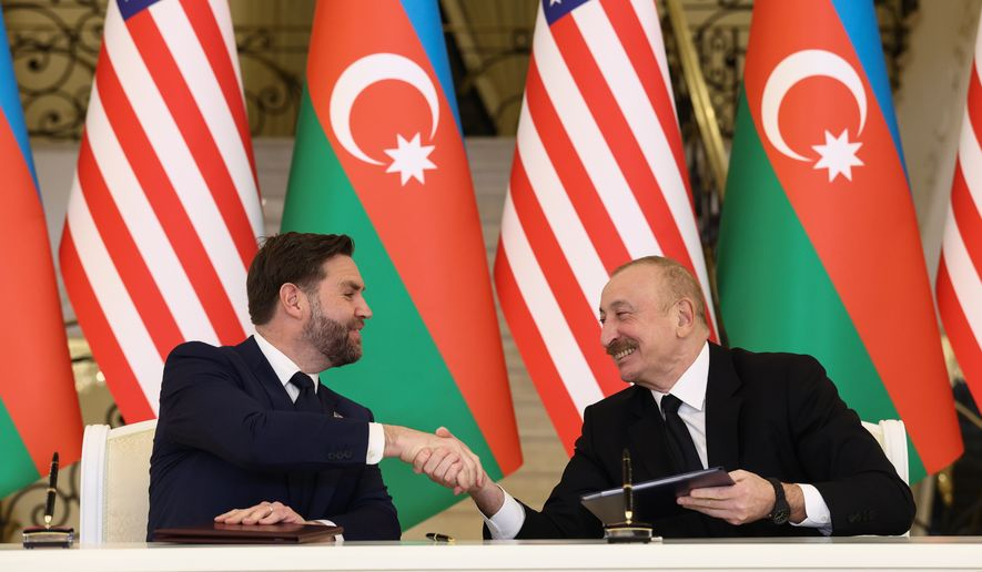 Geosiyasi fürsət: Hörmüz boğazının bağlanması və Rusiya-Ukrayna müharibəsi fonunda Azərbaycanın əhəmiyyəti artır