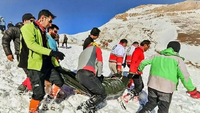 پیکر کوهنورد اهل آذربایجان جنوبی پس از ماه‌ها جست‌وجو پیدا شد