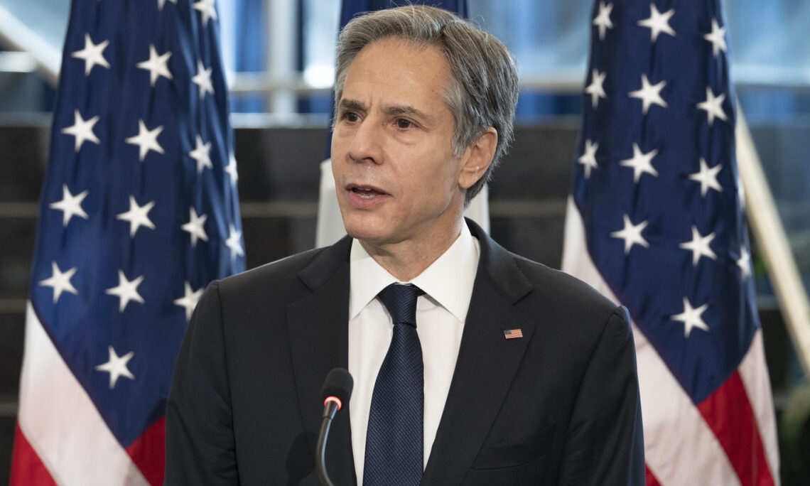 Blinken: Ukraynalılar qərar verməlidir, ya döyüşməyə davam etməli, ya da Rusiya ilə danışıqlar aparıb, barışığa cəhd etməlidirlər