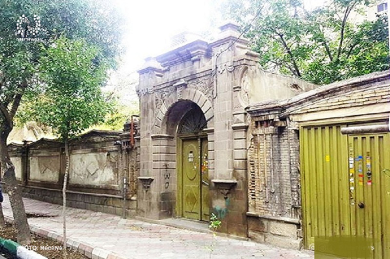 Təbrizdə tarixi ev dağılmaq üzrədir