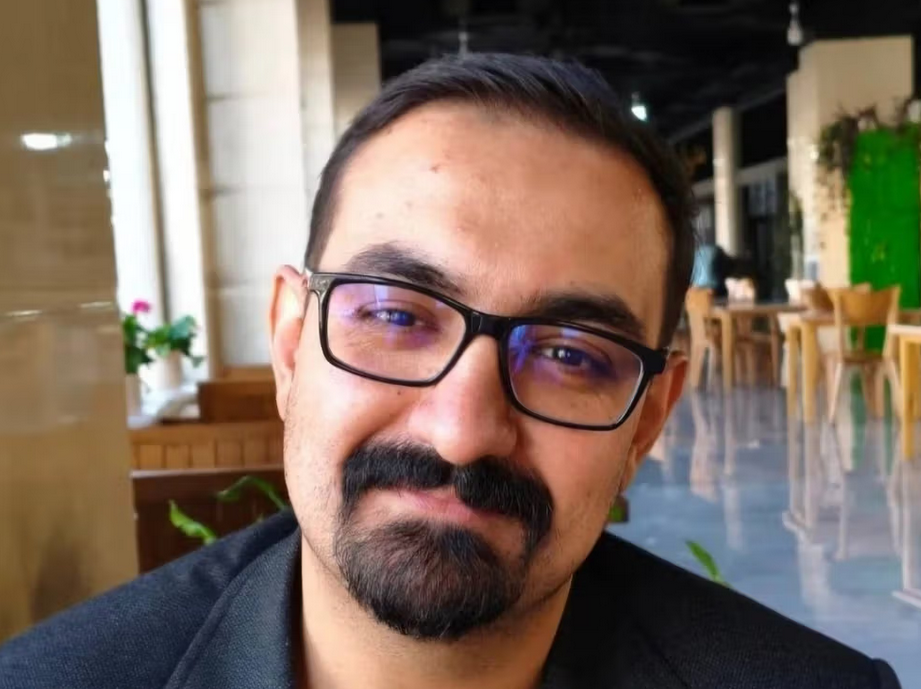 A professor at Zanjan University has been barred from teaching after protesting against crimes committed by the Islamic Republic regime