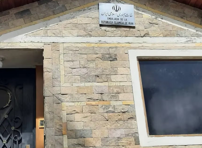 کانال ۱۲ اسرائیل: عضو سپاه از طریق سفارت ایران در ونزوئلا طرح ترور سفیر اسرائیل را پیش می‌برد