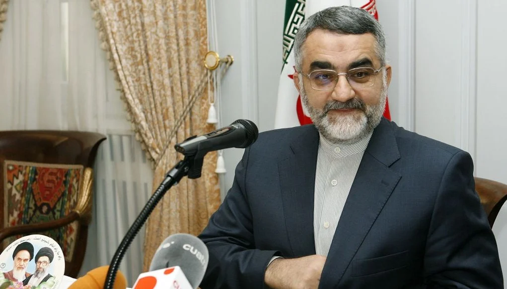 İranlı deputat Tehranın Nüvə Silahlarının Yayılmaması Müqaviləsindən çıxmasını təklif edir
