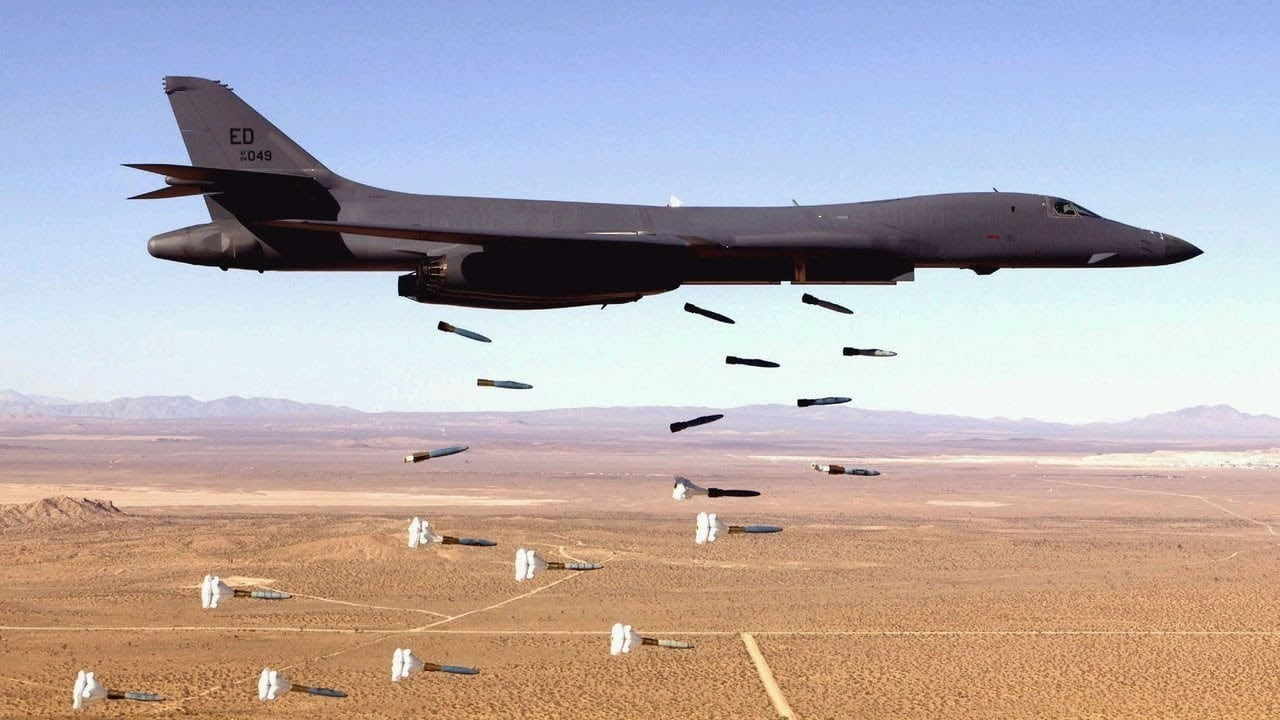 Axios: ABŞ-ın B-1 bombardmançı təyyarələri İrandakı raket və komanda məntəqələrinə zərbələr endirib