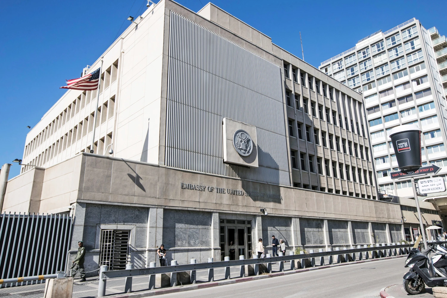ABŞ Yaxın Şərqdəki vətəndaşlarına mümkün eskalasiya barədə xəbərdarlıq edib