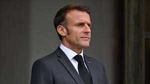Macron urges Iran to return to talks