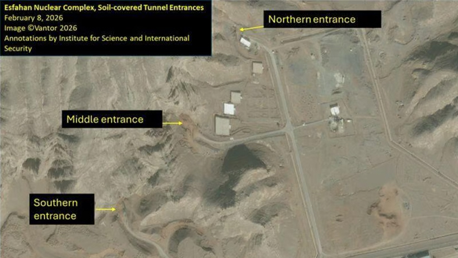 İran İsfahan nüvə obyektinin tunel girişlərini bağladı (foto)