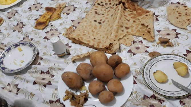 Boş süfrələr üçün dövlət planı; İran xalqına “ətsiz yaşamağı” öyrədir