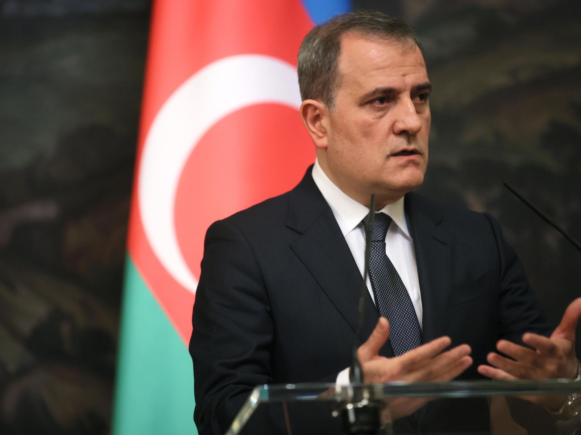 Ceyhim Bayramov Ermənistana çağırış edib