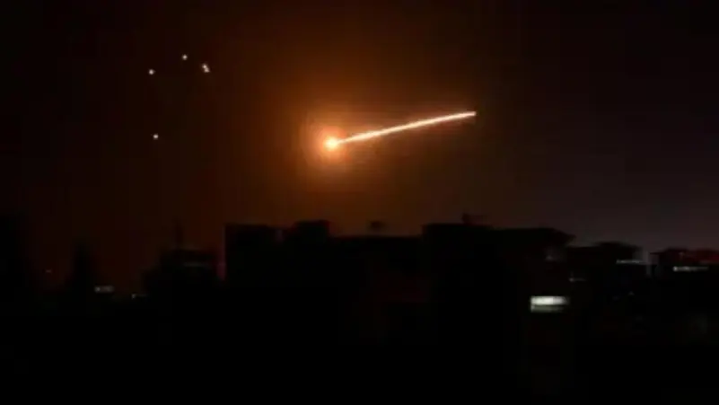 حملات موشکی اسرائیل به پایگاه حزب‌الله در دمشق