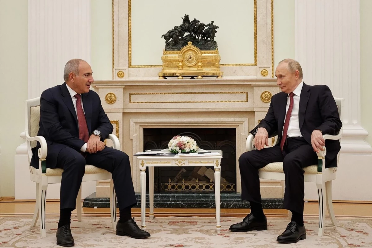 Paşinyan Putinlə görüşmək üçün sabah Moskvaya gedir, Cənubi Qafqaz da müzakirə olunacaq