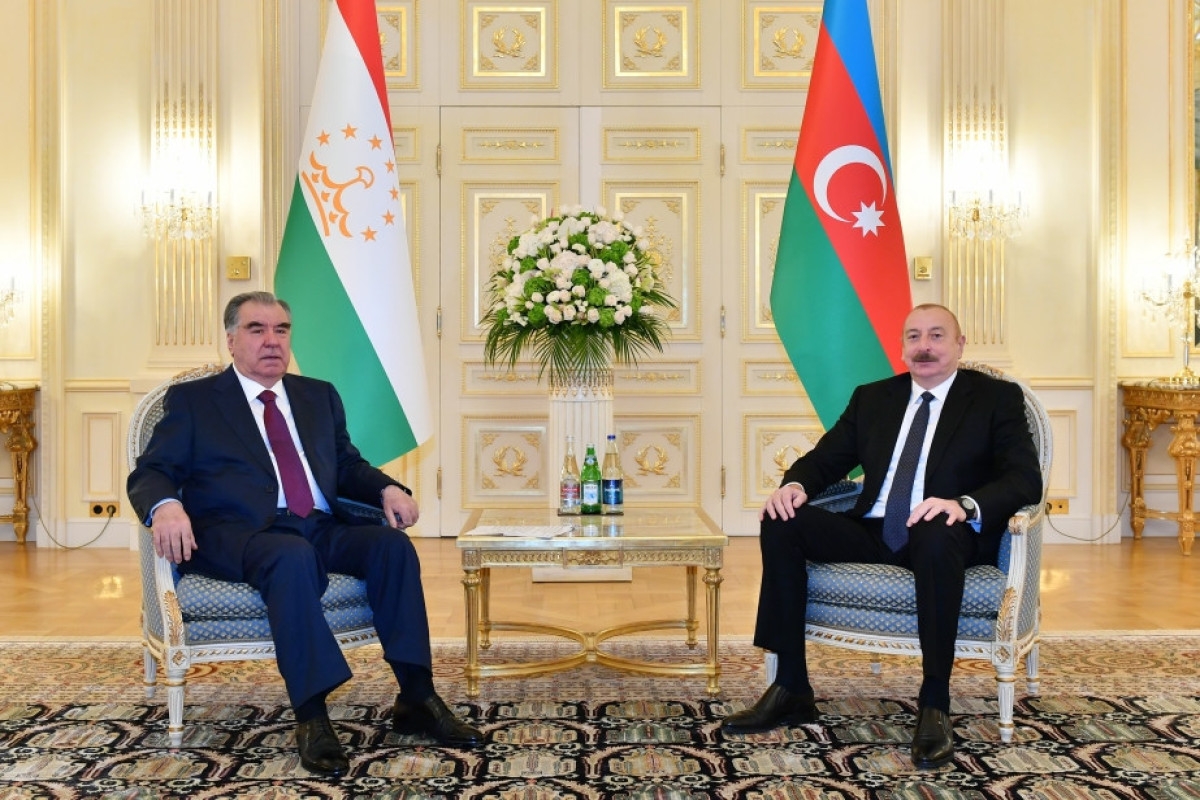 İlham Əliyev Emoməli Rəhmon ilə görüşüb