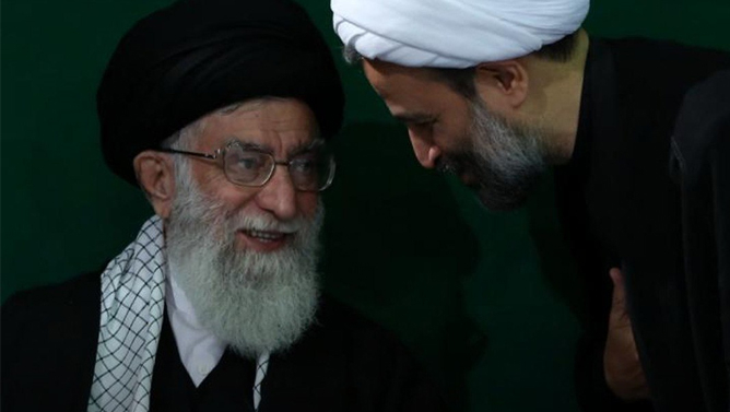 حکومت ایران به دنبال «زیارتگاه‌سازی» برای خامنه‌ای است