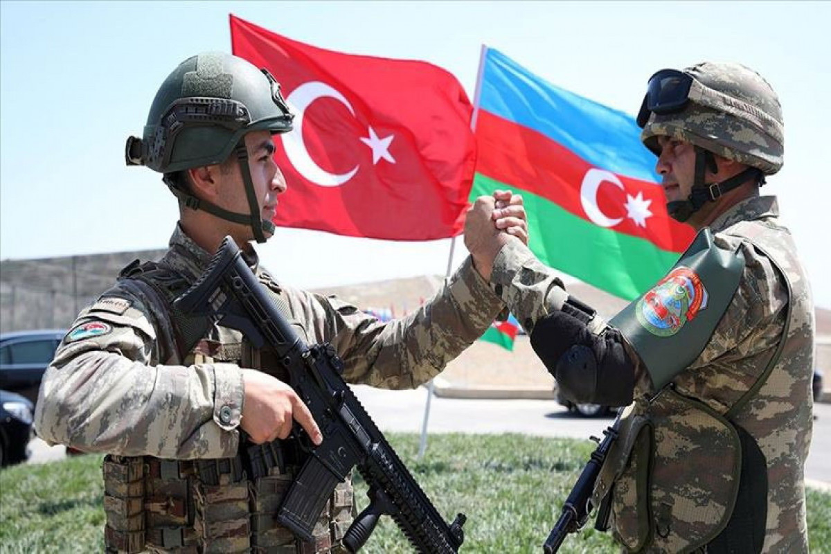 Azərbaycan və Türkiyə silahlı təcavüzə məruz qaldıqda bir-birinə qarşılıqlı hərbi yardım göstərəcək