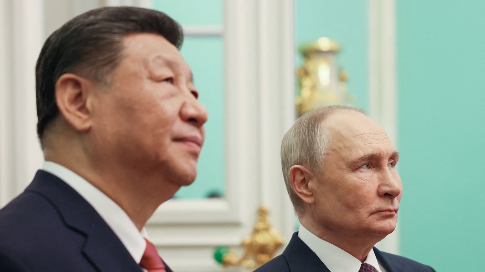 China’s Xi calls on "major powers" to cool Iran conflict