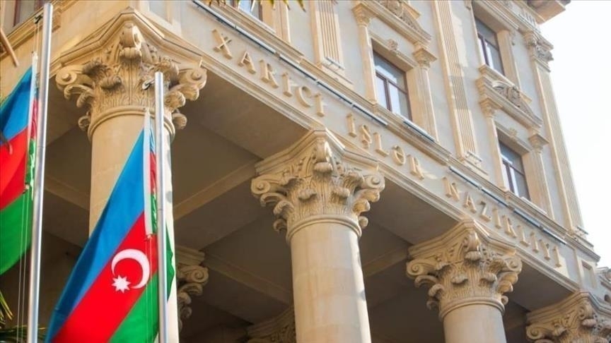 باکو «اتهامات بی‌اساس» ماکرون علیه آذربایجان را رد کرد