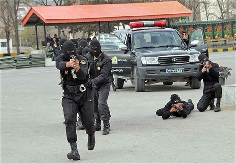 Iranian police shoot Baloch people - There are dead and injured