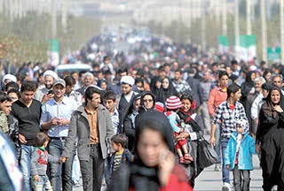 افزایش میانگین سنی جمعیت ایران به ۳۵ سال؛ کاهش تمایل به ازدواج و فرزندآوری