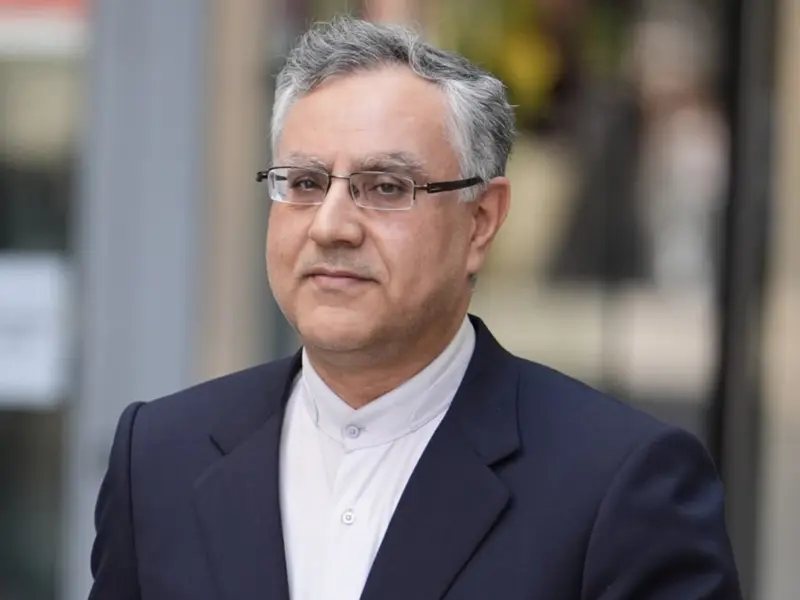 İran: səfir və Britaniya naziri diplomatik kanalların açıq saxlanılmasını müzakirə edib