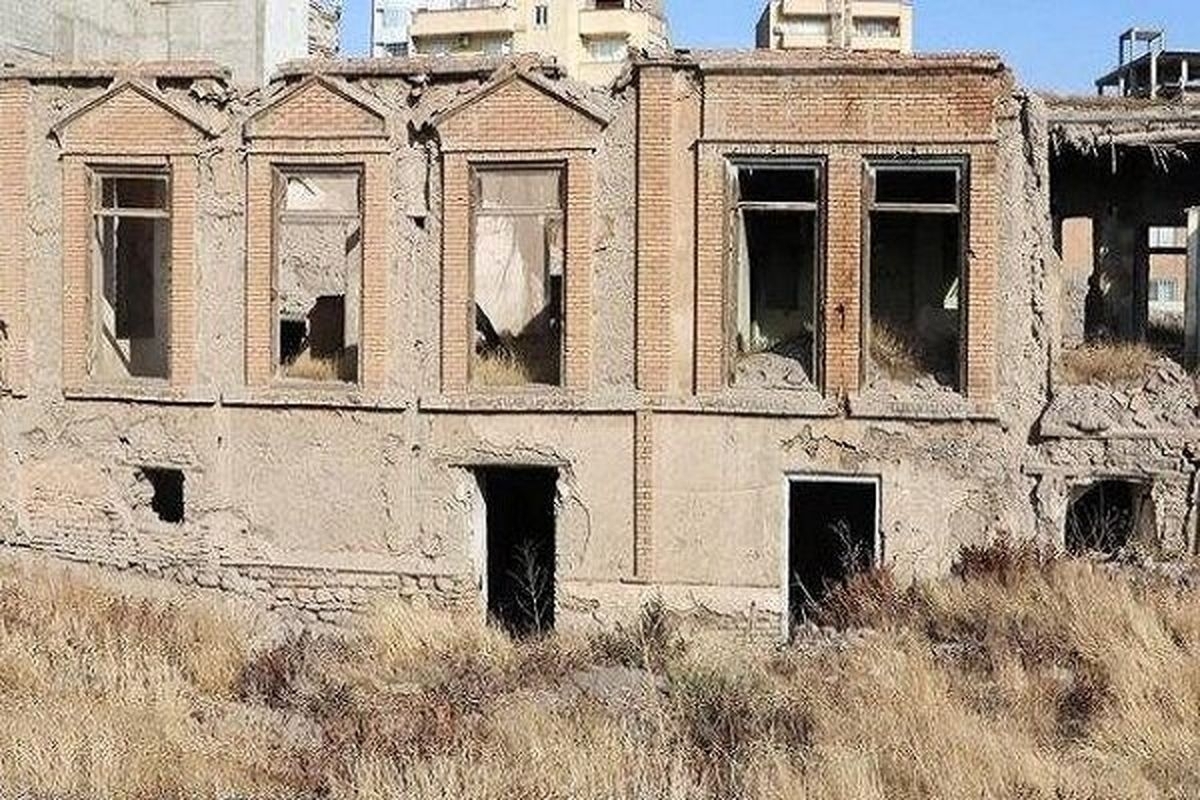 خانه تاریخی باقرخان گرفتار بین شهرداری و میراث فرهنگی و در آستانه تخریب کامل !