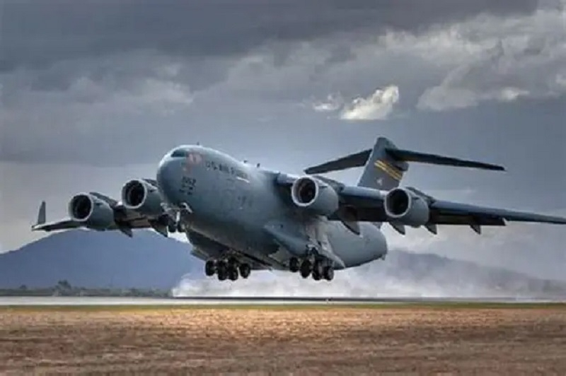 ABŞ-nin iki C-17 Globemaster nəqliyyat təyyarəsi Yaxın Şərqə gətirildi