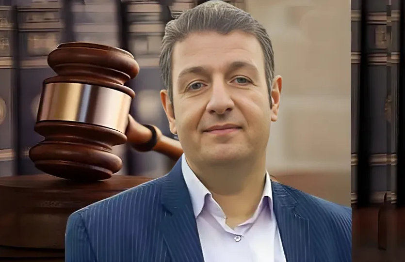 پس از تحمل یک‌ونیم سال حبس «محمدرضا فقیهی» دیوان عالی کشور اعلام کرد عمل ارتکابی این وکیل آذربایجانی جرم نیست
