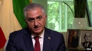 240 iranlı yazçı və siyasi fəal şahçıların yeni faşist diskursunu pisləyən bəyanat yayıb