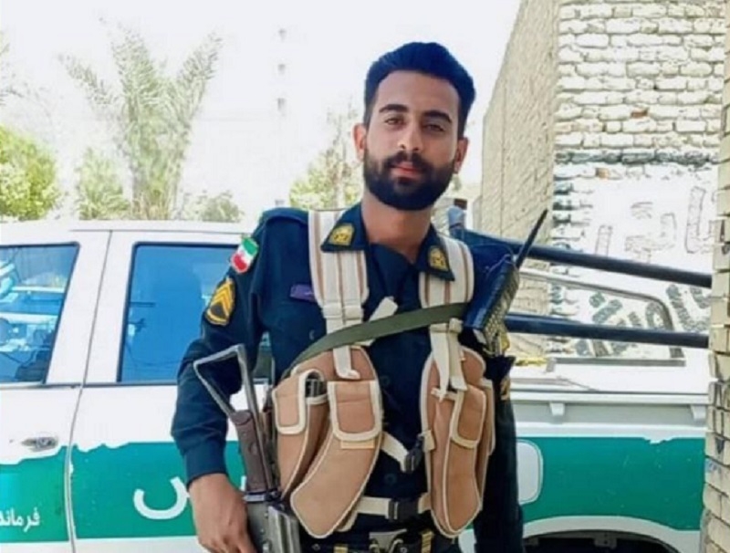 İranda polis əməkdaşı öldürülüb