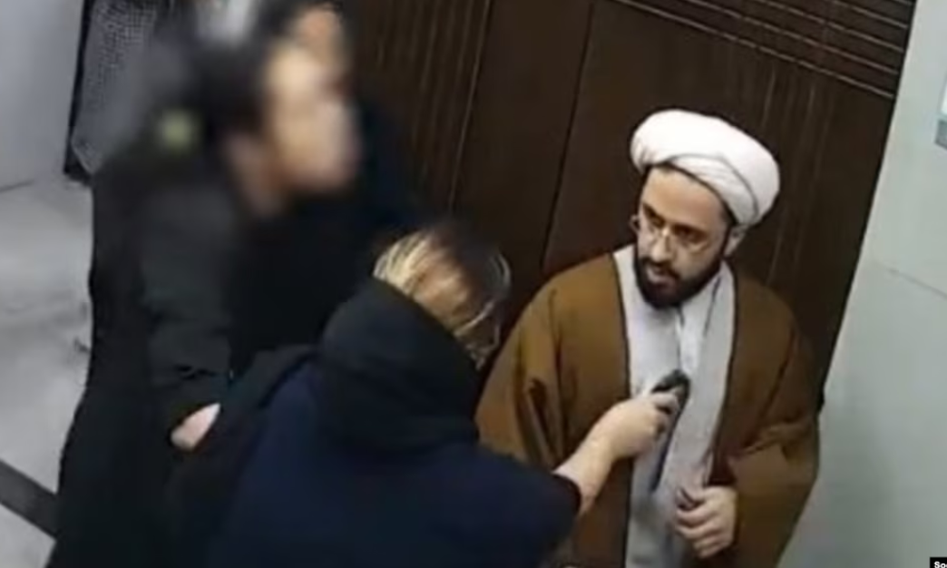 معاون دادستان قم از بازداشت چهار نفر در ارتباط با درگیری فرد روحانی با یک زن خبر داد