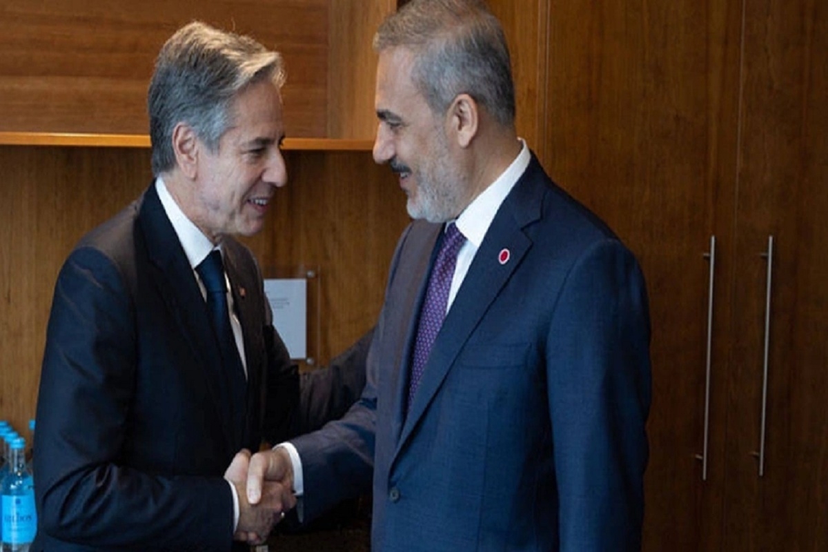 Fidan yenidən Blinkenlə danışdı