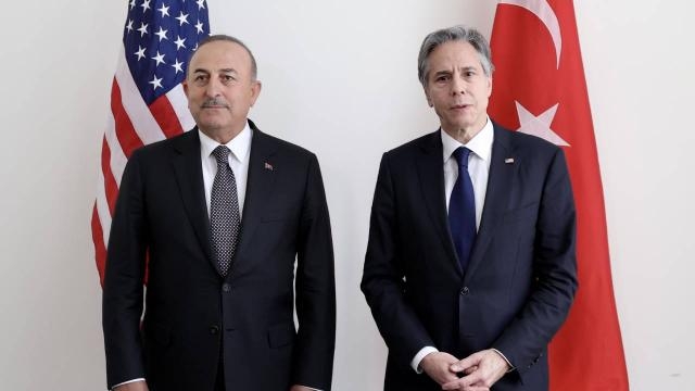 Çavuşoğlu Blinkenlə telefonla danışdı