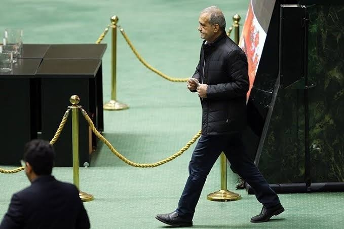 نامه جمعی از اساتید دانشگاه های تبریز به پزشکیان درخصوص مخالفت با آموزش به زبان مادری