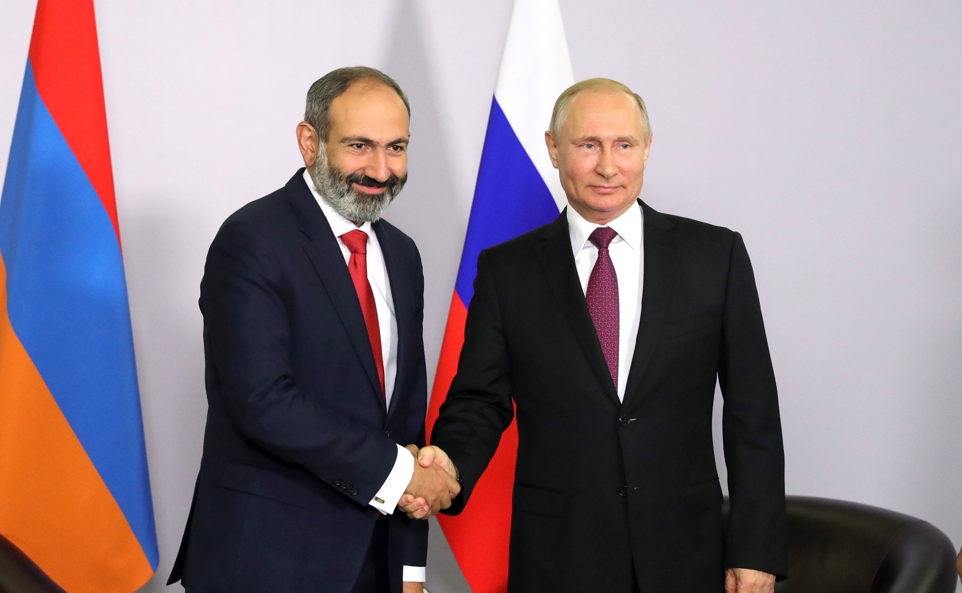 Kreml: Putinlə Paşinyanın görüşü hər iki tərəfə lazımdır
