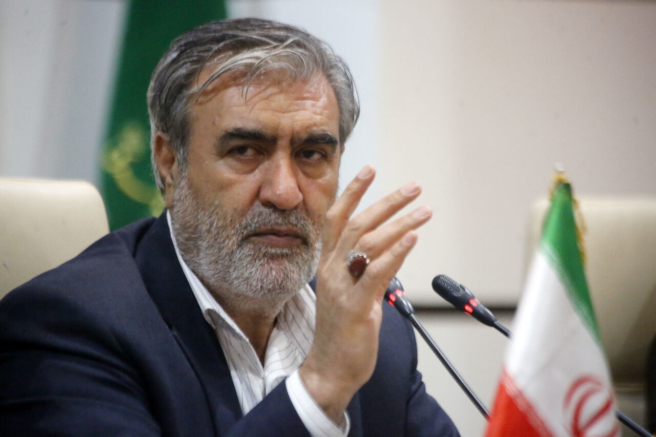 اتهام‌زنی بی‌اساس نماینده شیراز به آذربایجان به‌رغم رد شایعات از سوی مقامات رسمی