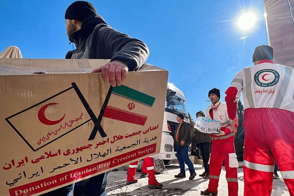 نیروهای سپاه پاسداران در پوشش هلال احمر به لبنان رفته‌اند