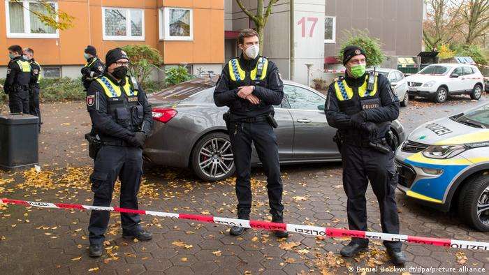 Hamburqdakı İran konsulluğuna hücum edildi:  Binaya "Molotov kokteyli" atıldı