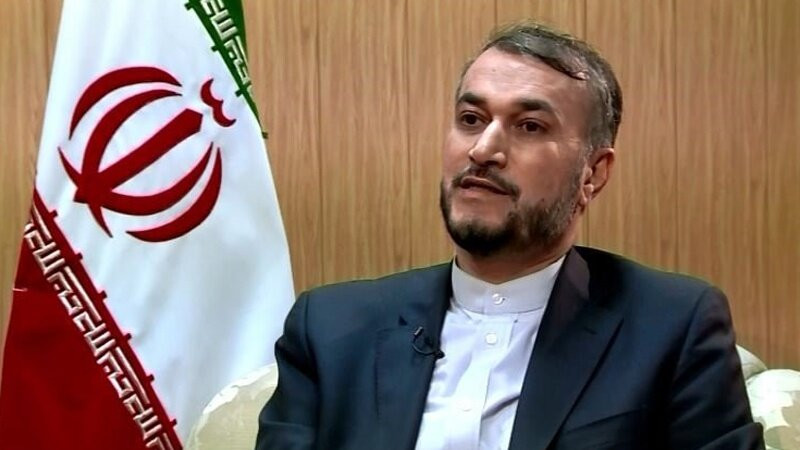 İranın xarici işlər naziri Bakıya gəlir