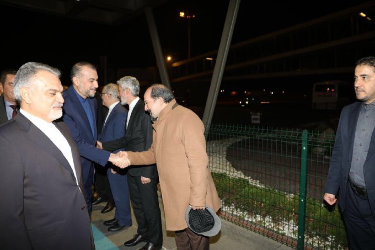İranın xarici işlər naziri Türkiyədə səfərdədir