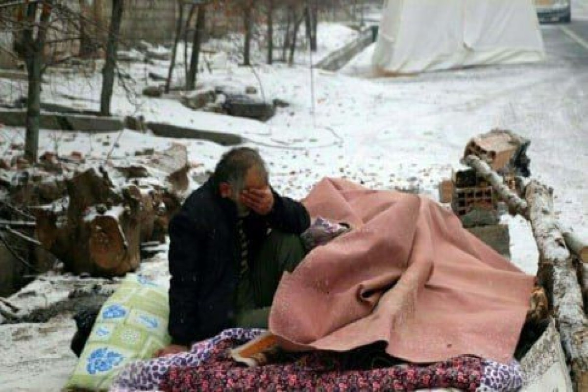 İran Xoyda zəlzələdən zərər çəkmiş soydaşlarımıza yardım edilməsinə imkan vermir