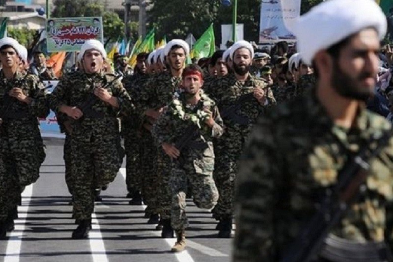 İranda çoxuşaqlılar ordudan tərxis ediləcək
