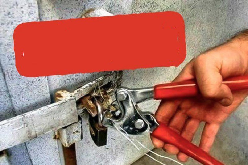 İranda bir neçə iş yeri məcburi hicab qaydalarına görə qapadıldı