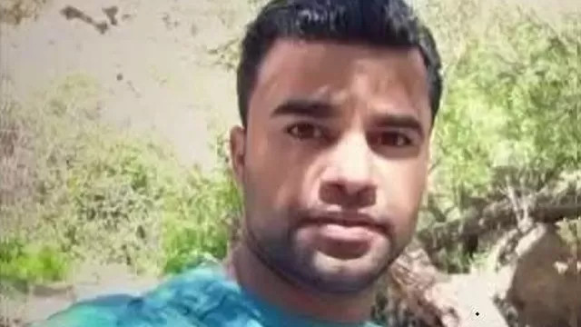 İranda dövlət əmlakına ziyan vurmaqda günahlandırılan boks məşqçisi edama məhkum edilib